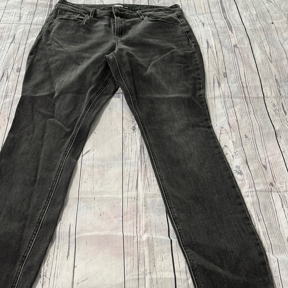 Old Navy black washed size 12 skinny